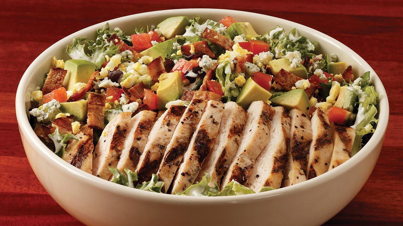 picture of tossed chicken cobb salad